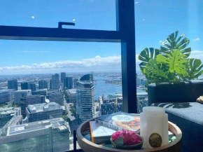 41st Floor! Premier 2B2B SkyStay@Southern Cross